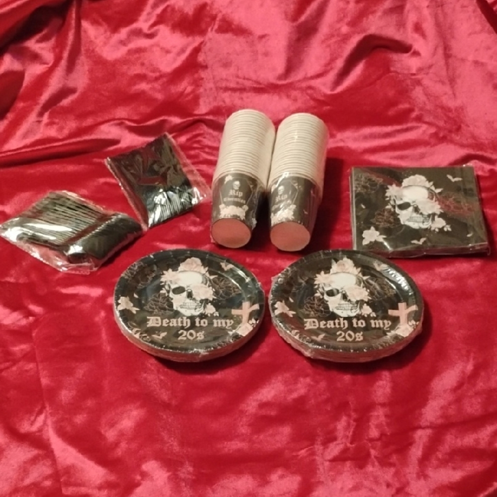 "Death To My 20s" Party Set
